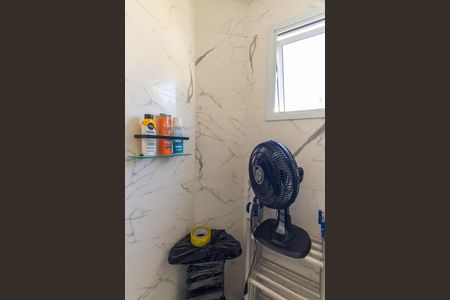 Casa de condomínio à venda com 70m², 2 quartos e 1 vagaBanheiro da Suíte 2