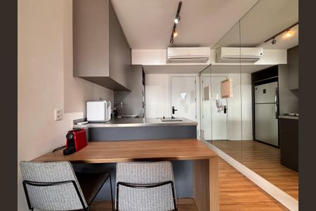Studio à venda com 50m², 1 quarto e 1 vaga Studio à venda com 50m², 1 quarto e 1 vagaStudio