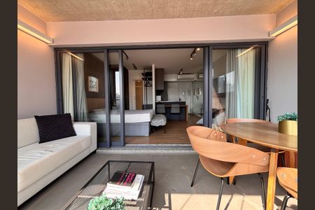 Studio à venda com 50m², 1 quarto e 1 vaga Studio à venda com 50m², 1 quarto e 1 vagaVaranda