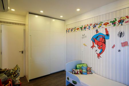 Apartamento à venda com 200m², 3 quartos e 4 vagasSuíte 2