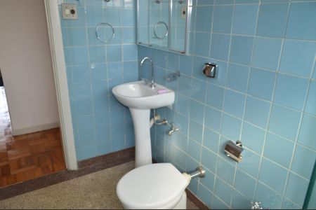 Casa à venda com 111m², 3 quartos e 2 vagasBanheiro