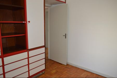 Casa à venda com 111m², 3 quartos e 2 vagasQuarto 2