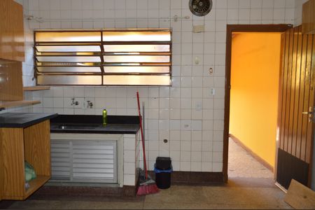 Casa à venda com 111m², 3 quartos e 2 vagasCozinha