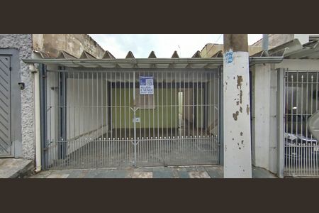 Casa para alugar com 150m², 2 quartos e 1 vaga Casa para alugar com 150m², 2 quartos e 1 vagaFachada e Placa