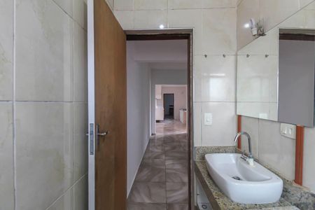 Casa para alugar com 150m², 2 quartos e 1 vaga Casa para alugar com 150m², 2 quartos e 1 vagaBanheiro Social