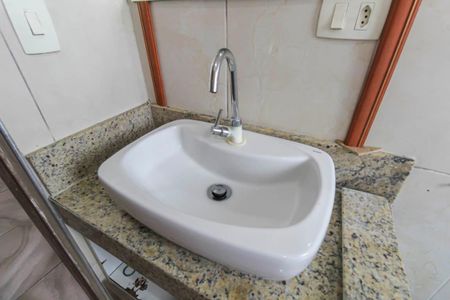 Casa para alugar com 150m², 2 quartos e 1 vaga Casa para alugar com 150m², 2 quartos e 1 vagaBanheiro Social
