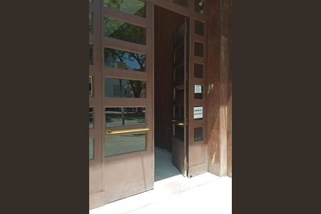 Studio à venda com 47m², 1 quarto e sem vaga Studio à venda com 47m², 1 quarto e sem vagaFachada