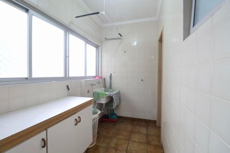 Apartamento para alugar com 158m², 3 quartos e 1 vaga Apartamento para alugar com 158m², 3 quartos e 1 vagaÁrea de Serviço