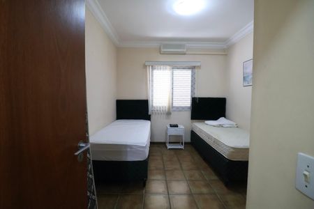 Apartamento para alugar com 158m², 3 quartos e 1 vaga Apartamento para alugar com 158m², 3 quartos e 1 vagaQuarto