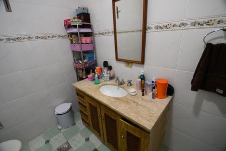 Casa à venda com 340m², 4 quartos e 3 vagasBanheiro da Suíte 