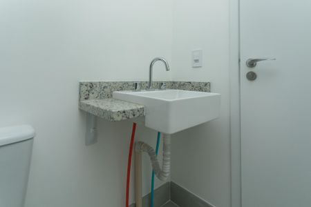 Apartamento à venda com 68m², 2 quartos e 1 vaga Apartamento à venda com 68m², 2 quartos e 1 vagaBanheiro Social