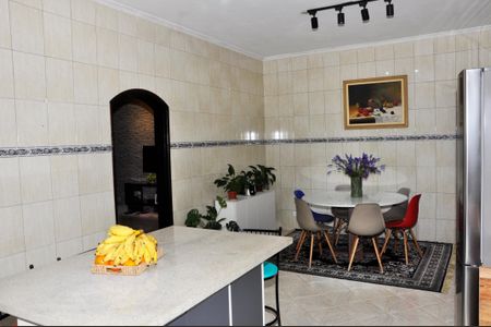 Casa à venda com 160m², 3 quartos e 3 vagas Casa à venda com 160m², 3 quartos e 3 vagasCozinha