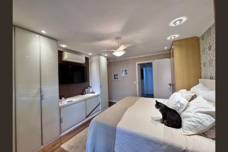 Apartamento à venda com 123m², 3 quartos e 2 vagas Apartamento à venda com 123m², 3 quartos e 2 vagasSuíte