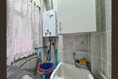 Apartamento à venda com 123m², 3 quartos e 2 vagas Apartamento à venda com 123m², 3 quartos e 2 vagasCozinha e Área de Serviço