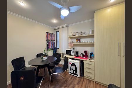 Apartamento à venda com 123m², 3 quartos e 2 vagas Apartamento à venda com 123m², 3 quartos e 2 vagasQuarto 2