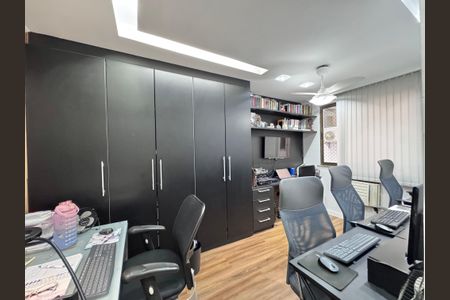Apartamento à venda com 123m², 3 quartos e 2 vagas Apartamento à venda com 123m², 3 quartos e 2 vagasQuarto 1