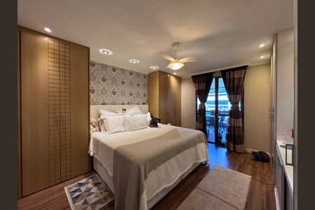 Apartamento à venda com 123m², 3 quartos e 2 vagas Apartamento à venda com 123m², 3 quartos e 2 vagasSuíte
