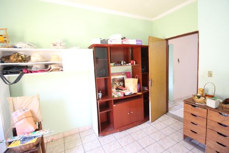 Casa à venda com 120m², 2 quartos e 2 vagasQuarto 1