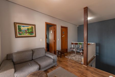 Casa à venda com 360m², 3 quartos e 6 vagas Casa à venda com 360m², 3 quartos e 6 vagasSala 2