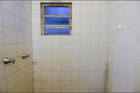 Casa à venda com 187m², 3 quartos e 2 vagas Casa à venda com 187m², 3 quartos e 2 vagasBanheiro de Serviço