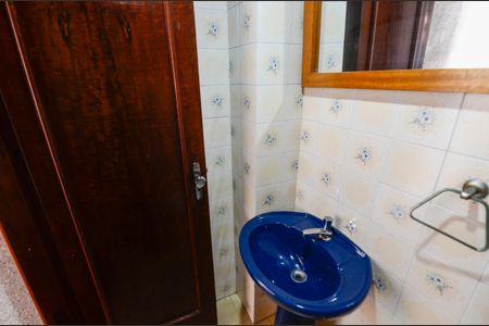 Casa à venda com 187m², 3 quartos e 2 vagas Casa à venda com 187m², 3 quartos e 2 vagasBanheiro de Serviço