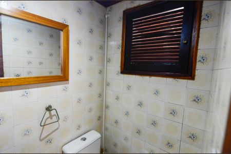 Casa à venda com 187m², 3 quartos e 2 vagas Casa à venda com 187m², 3 quartos e 2 vagasBanheiro de Serviço