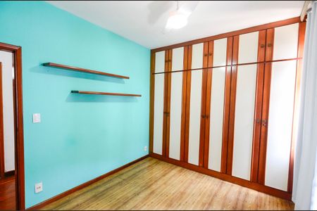 Casa à venda com 187m², 3 quartos e 2 vagas Casa à venda com 187m², 3 quartos e 2 vagasQuarto 2