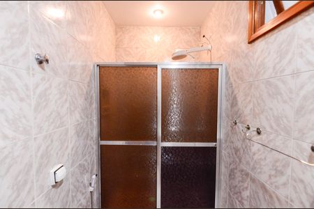 Casa à venda com 187m², 3 quartos e 2 vagas Casa à venda com 187m², 3 quartos e 2 vagasBanheiro Social