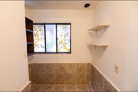 Casa à venda com 187m², 3 quartos e 2 vagas Casa à venda com 187m², 3 quartos e 2 vagasQuarto de Serviço