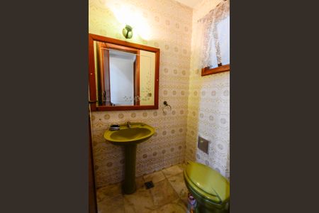 Casa à venda com 187m², 3 quartos e 2 vagas Casa à venda com 187m², 3 quartos e 2 vagasLavabo