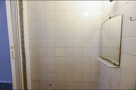 Casa à venda com 187m², 3 quartos e 2 vagas Casa à venda com 187m², 3 quartos e 2 vagasBanheiro de Serviço