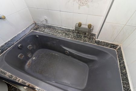 Apartamento à venda com 189m², 3 quartos e 2 vagas Apartamento à venda com 189m², 3 quartos e 2 vagasBanheiro da Suíte