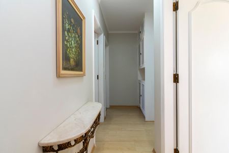 Apartamento à venda com 189m², 3 quartos e 2 vagas Apartamento à venda com 189m², 3 quartos e 2 vagasCorredor dos Quartos
