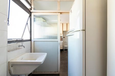 Apartamento à venda com 189m², 3 quartos e 2 vagas Apartamento à venda com 189m², 3 quartos e 2 vagasÁrea de Serviço