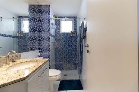 Apartamento à venda com 103m², 3 quartos e 2 vagas Apartamento à venda com 103m², 3 quartos e 2 vagasBanheiro Social