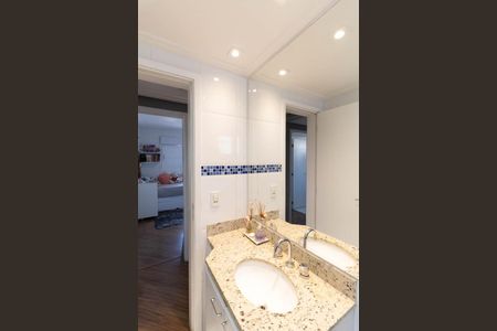Apartamento à venda com 103m², 3 quartos e 2 vagas Apartamento à venda com 103m², 3 quartos e 2 vagasBanheiro Social