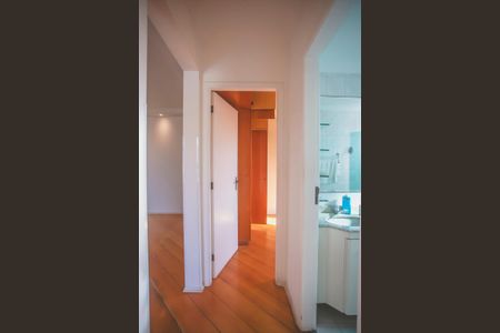 Apartamento à venda com 58m², 2 quartos e 1 vaga Apartamento à venda com 58m², 2 quartos e 1 vagaCorredor - Quartos