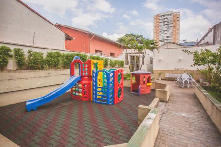 Apartamento à venda com 58m², 2 quartos e 1 vaga Apartamento à venda com 58m², 2 quartos e 1 vagaÁrea comum - Playground