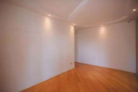 Apartamento à venda com 58m², 2 quartos e 1 vaga Apartamento à venda com 58m², 2 quartos e 1 vagaSala de Estar