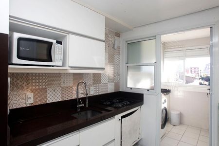 Apartamento à venda com 71m², 2 quartos e 2 vagasCozinha + Área de Serviço