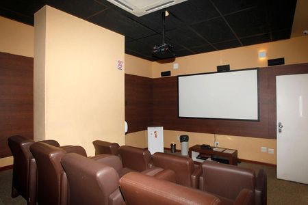 Apartamento à venda com 71m², 2 quartos e 2 vagasÁrea Comum - Cinema