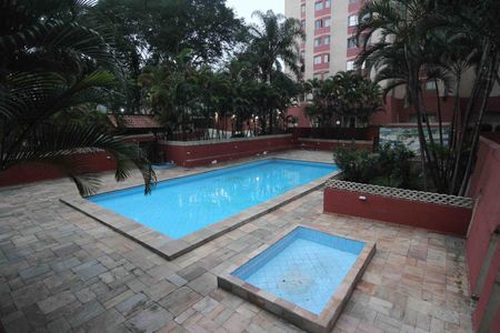 Apartamento à venda com 49m², 2 quartos e 1 vagaÁrea comum - Piscina