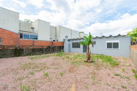 Casa à venda com 190m², 5 quartos e 4 vagas Casa à venda com 190m², 5 quartos e 4 vagasÁrea externa