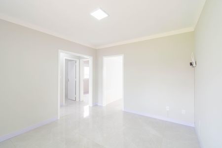Sala de casa à venda com 5 quartos, 190m² em Niterói, Canoas