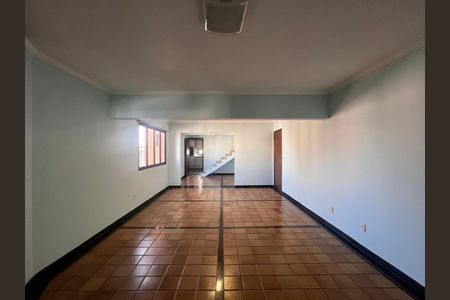 Apartamento para alugar com 210m², 4 quartos e 2 vagas Apartamento para alugar com 210m², 4 quartos e 2 vagasSala