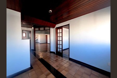 Apartamento para alugar com 210m², 4 quartos e 2 vagas Apartamento para alugar com 210m², 4 quartos e 2 vagasSala