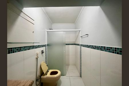 Apartamento para alugar com 210m², 4 quartos e 2 vagas Apartamento para alugar com 210m², 4 quartos e 2 vagasBanheiro da Suíte 1