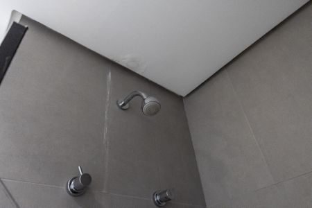 Studio à venda com 24m², 1 quarto e 1 vaga Studio à venda com 24m², 1 quarto e 1 vagaBanheiro