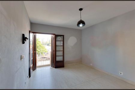Casa à venda com 194m², 4 quartos e 2 vagas