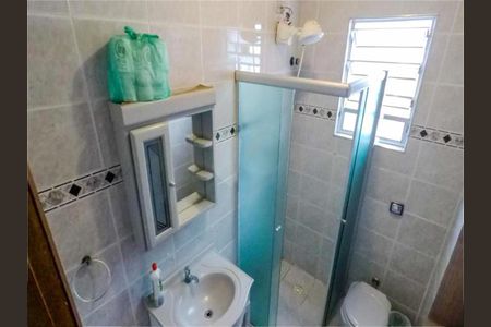 Casa à venda com 217m², 4 quartos e 4 vagas